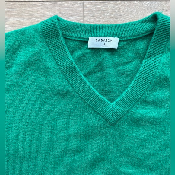 Aritzia Babaton Tribune Cashmere Sweater Vest - Picture 2 of 3